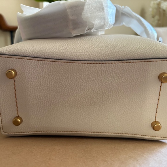 Authentic Coach Willow Tote Bucket - Picture 6 of 6